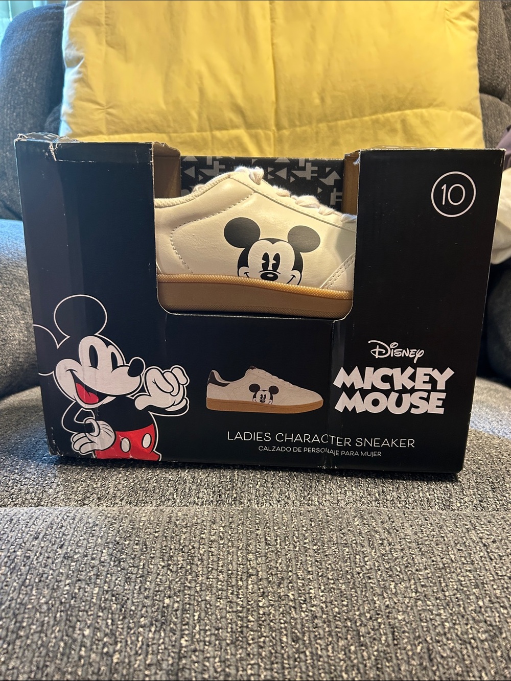 Disney Mickey Mouse Women’s Character Sneakers  Size 10 Brand New